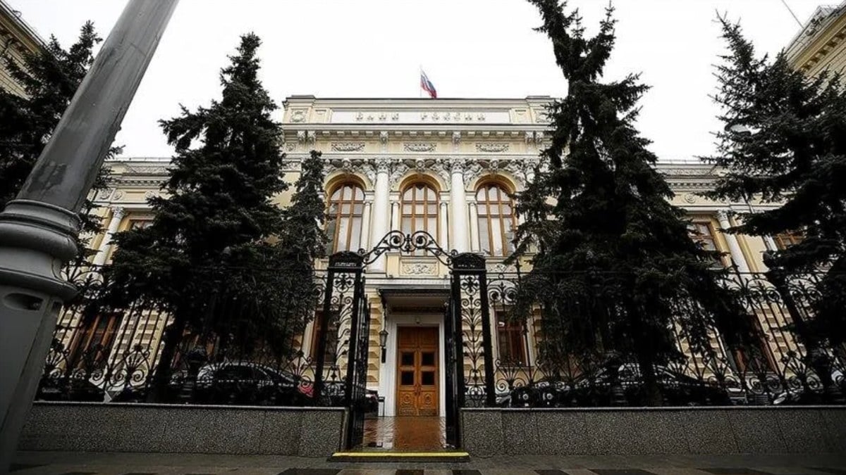 Rusya Merkez Bankası faizi sabit tuttu
