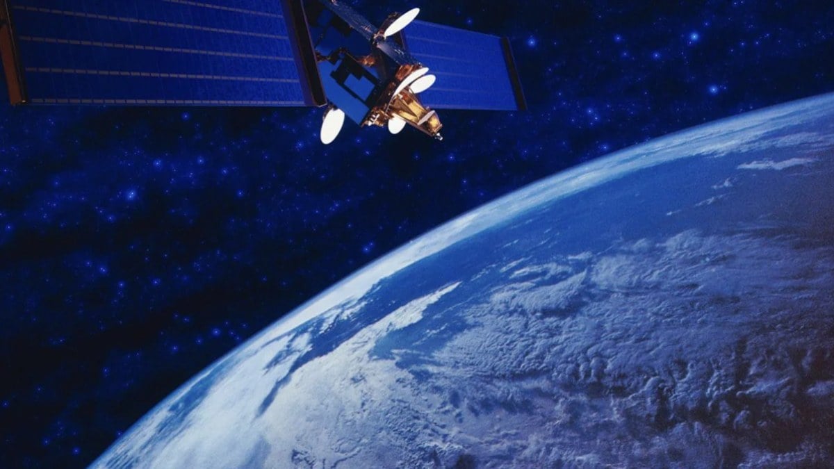 Turk devletleri uzaya ortak uydu gonderecek